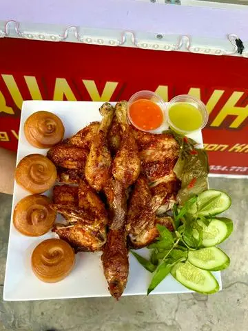 Hình ảnh Gà Quay Bánh Bao Chiên (5 bánh bao)