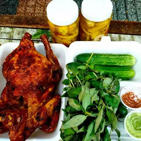 Hình ảnh Gà Nướng Không Ớt