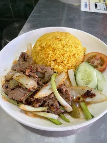 Hình ảnh Cơm bò xào sate