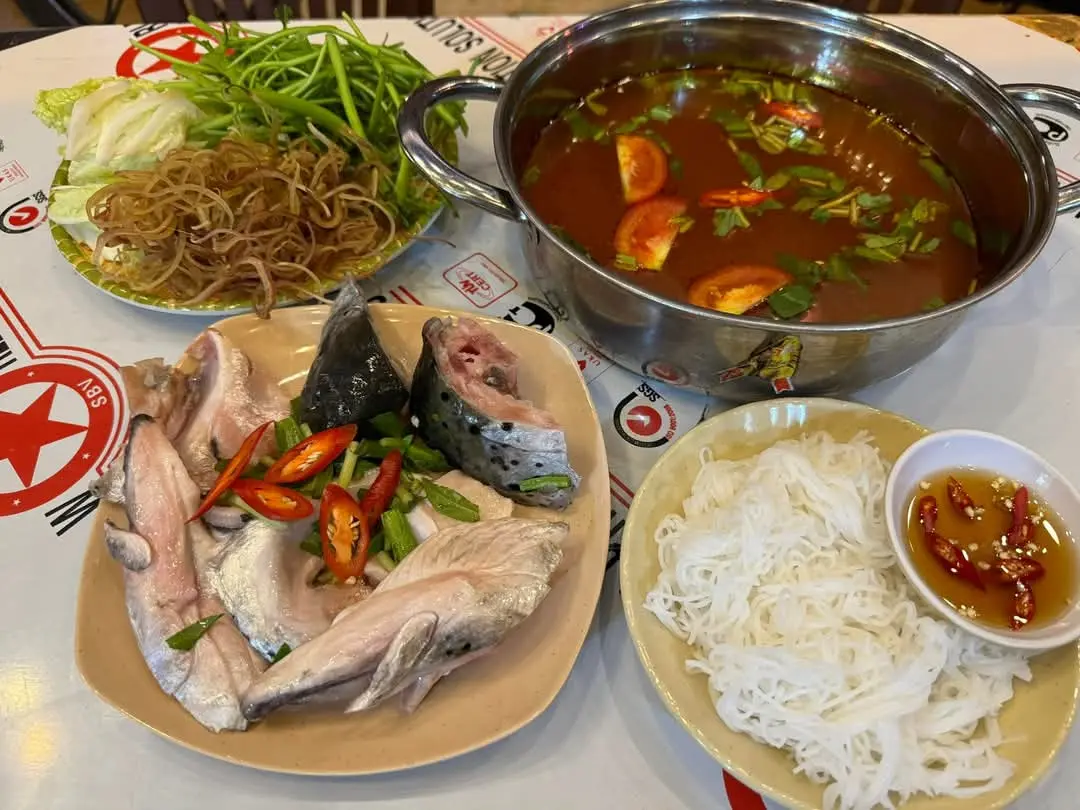 Hình ảnh Lẩu Đầu Cá Hồi 168k