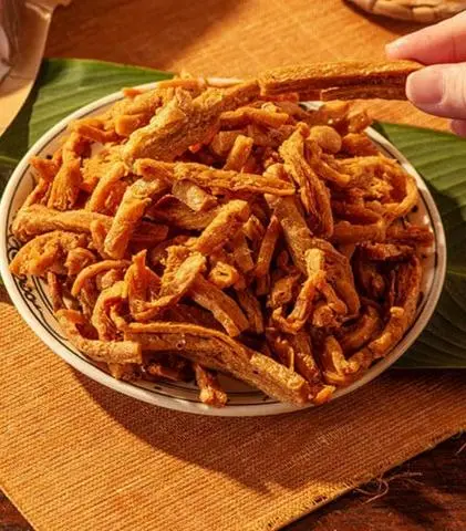 Hình ảnh Cơm sườn non xé sợi 