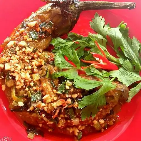 Hình ảnh Cà Tím Sốt Mỡ Hành Đậu Phụng
