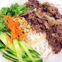 Hình ảnh Bún thịt bò xào