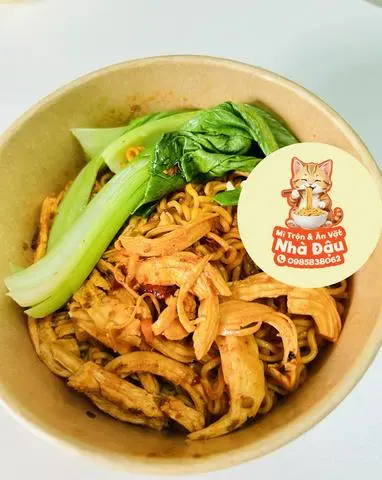 Hình ảnh Mì Trộn Gà Xé 