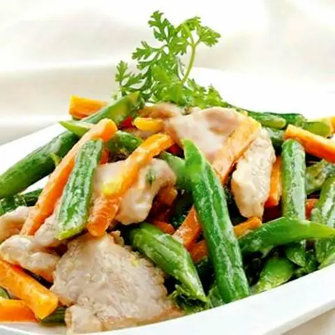 Hình ảnh Cơm bò xào đậu que