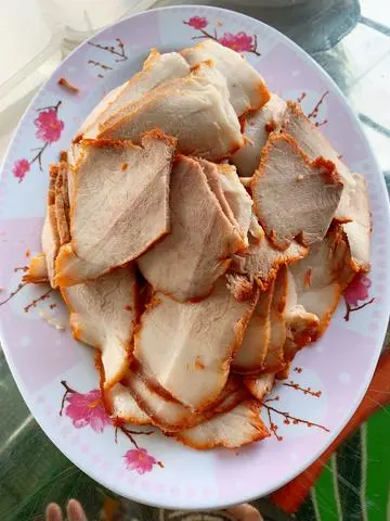 Hình ảnh Bánh mì thịt xá xíu