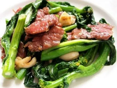 Hình ảnh Bò xào thêm (xào với cải)