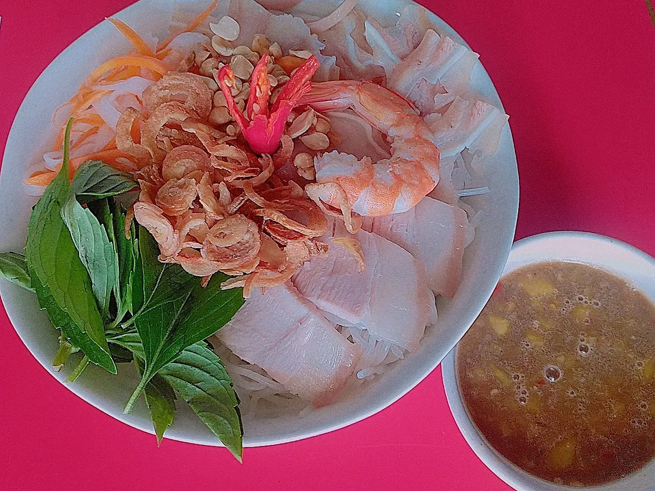 Hình ảnh Bún mắm nêm tôm tai thịt