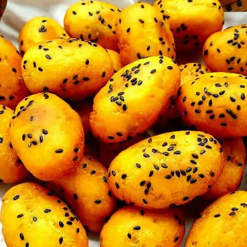 Hình ảnh Khoai lang kén lắc phô mai