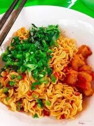 Hình ảnh Mì trộn tóp mỡ 
