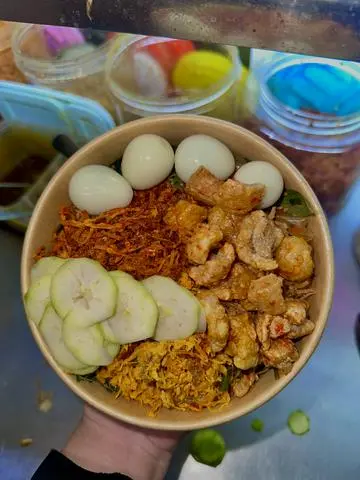Hình ảnh Bánh tráng trộn cóc thập cẩm đặc biệt