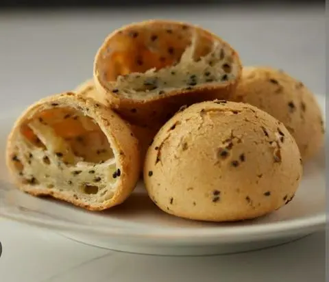 Hình ảnh BÁNH MÌ MÈ ĐEN HÀN QUỐC