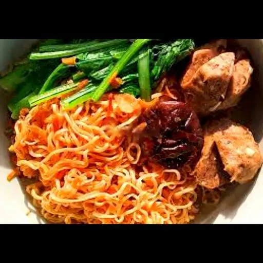 Hình ảnh Mì trộn bò viên