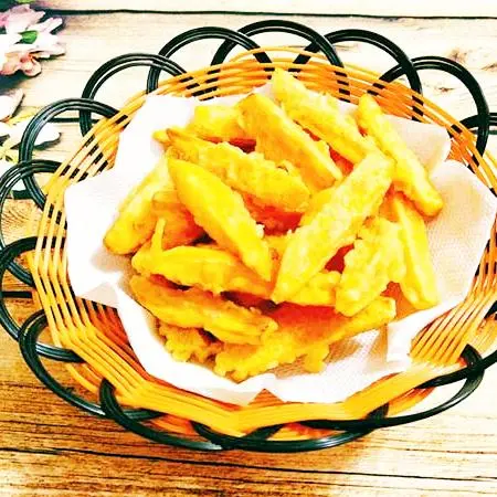 Hình ảnh khoai môn chiên giòn lắc xí muội 