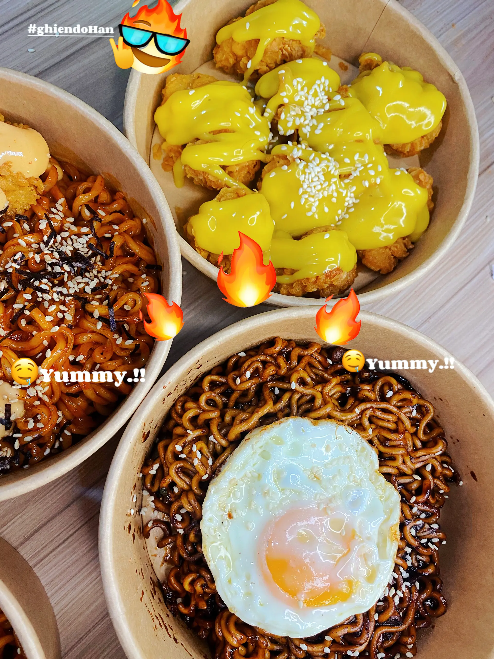 Hình ảnh Mì tương đen Cayy + trứng + xúc xích ( mì gói )