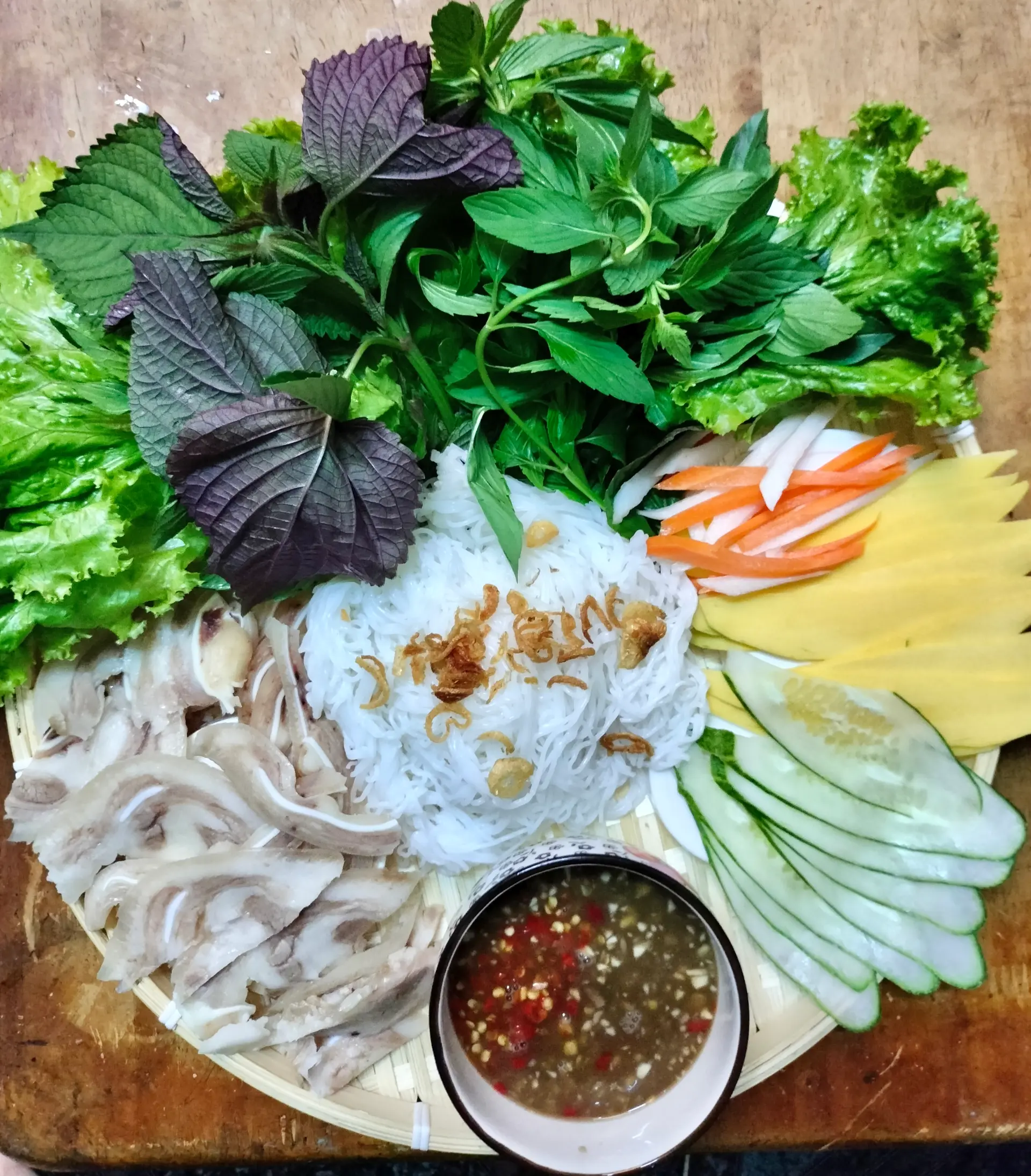 Hình ảnh Set tặng coca +cuốn tai heo mắm nêm