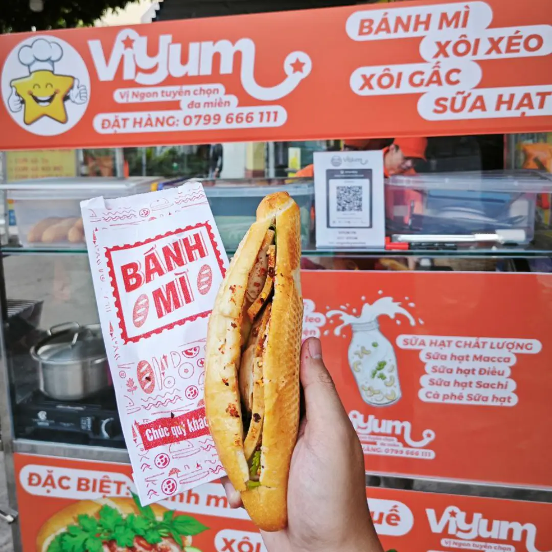 Hình ảnh Bánh mì Chả mỡ (Chả đặc sản)