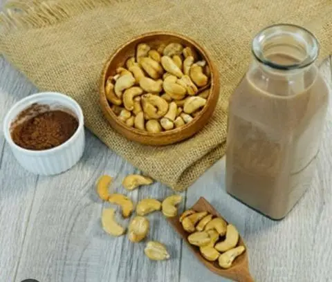 Hình ảnh Sữa hạt điều cacao