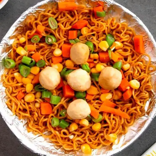 Hình ảnh Mì Indomie trộn cá viên