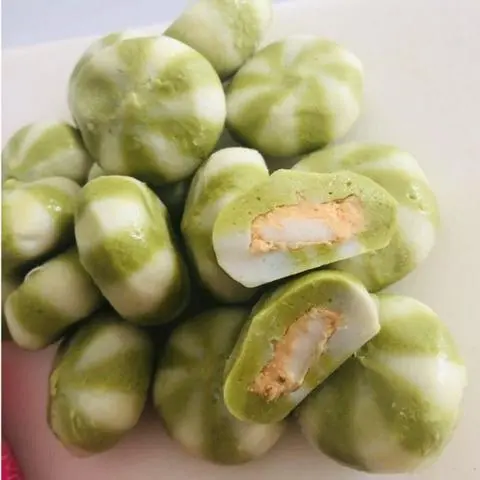 Hình ảnh Nhím Trứng Muối Phô Mai - 3 Viên