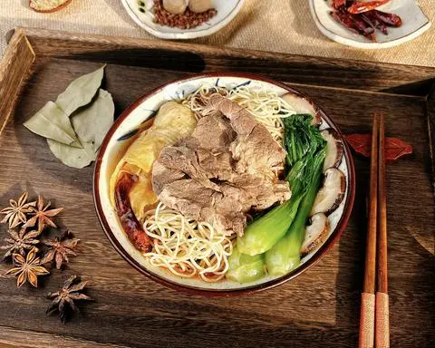 Hình ảnh Mì bò Úc Đại Lợi Á