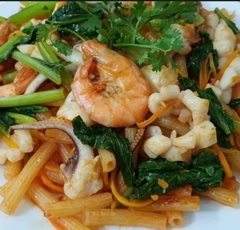 Hình ảnh Nui xào hải sản