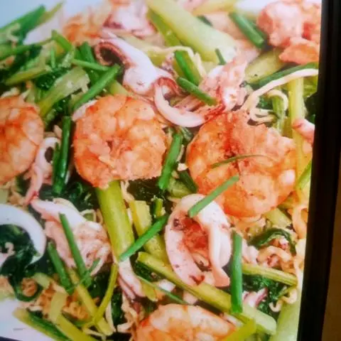 Hình ảnh Mì Gói Xào Tôm 