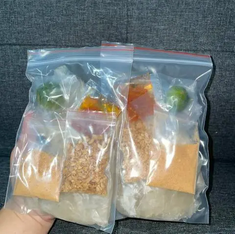 Hình ảnh Bánh tráng muối sặc hành phi