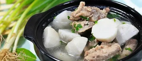Hình ảnh Cơm Sườn Hầm Khoai Môn