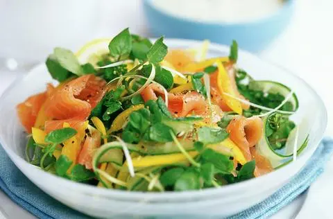 Hình ảnh Salmon salad