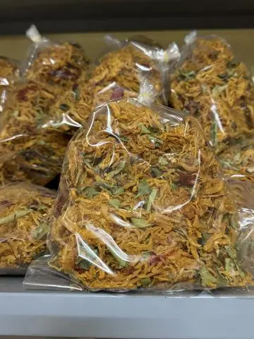 Hình ảnh 500g khô gà lá chanh 