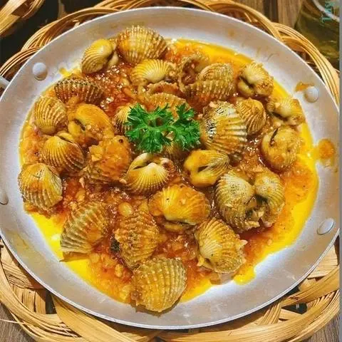 Hình ảnh Sò huyết xào bơ tỏi