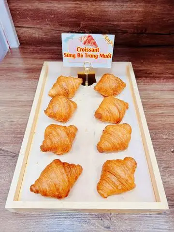 Hình ảnh Sừng Bò Croissant Trứng Muối