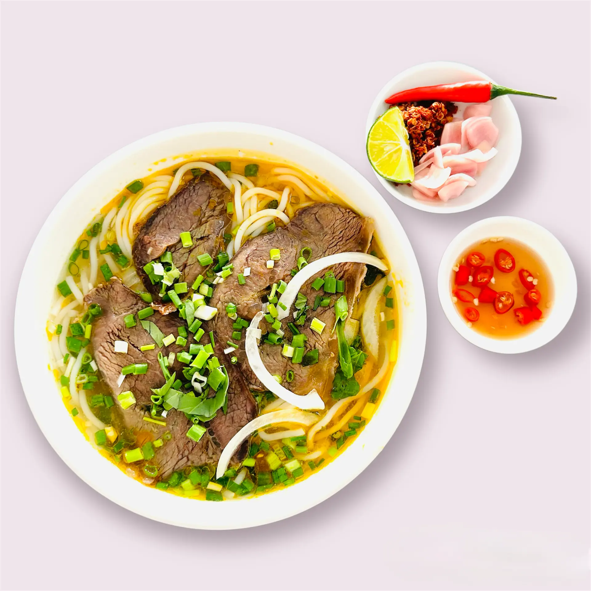 Hình ảnh Bún bò nạm - tô nhỏ