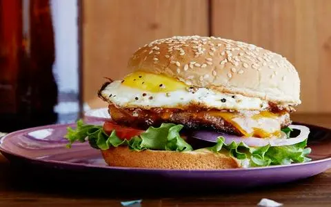 Hình ảnh Hambuger bò - trứng