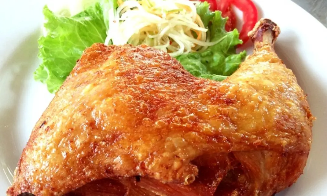 Hình ảnh gà góc tư mắm tỏi (không cơm)