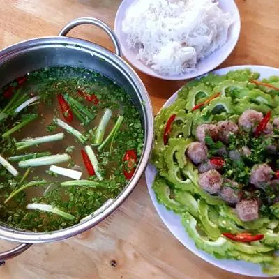 Hình ảnh LẨU chả CÁ THÁC LÁC KHỔ QUA