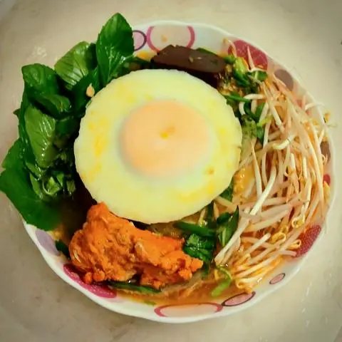 Hình ảnh Bún Chả Cua - Trứng Hấp