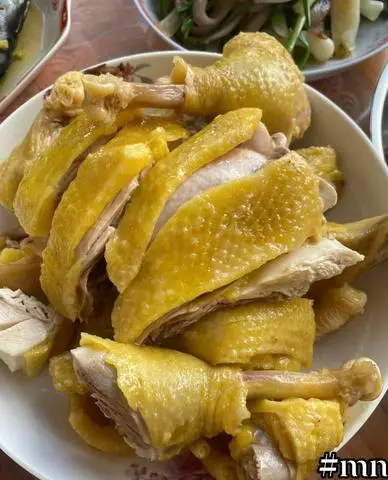 Hình ảnh GÀ HẤP MÍA 1 /2 CON CHẶT SẴN