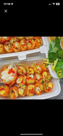 Hình ảnh Bánh Tráng Cuốn Chấm Sốt Me Bơ