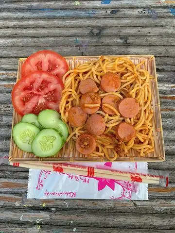 Hình ảnh Mỳ Ý xúc xích sốt bò bằm