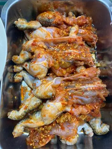 Hình ảnh Ếch nướng sa tế