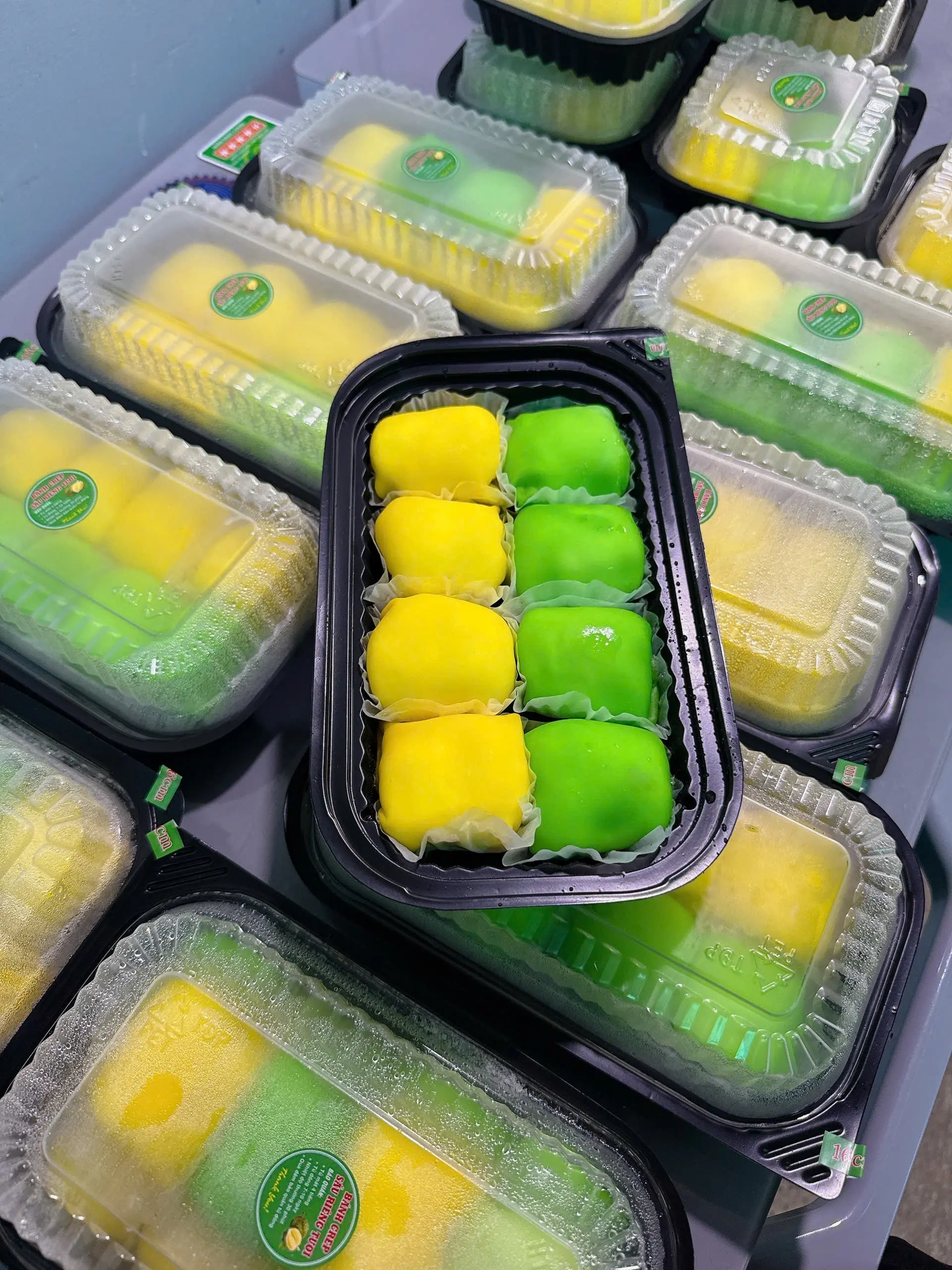 Hình ảnh Crepe Sầu Riêng ( Hộp 8 cái)