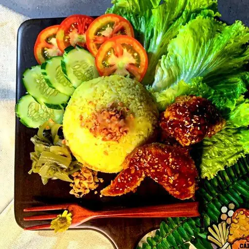 Hình ảnh Cơm gà rán mix sốt - cánh gà