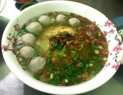 Hình ảnh HỦ TIẾU MÌ BÒ VIÊN (Nước)