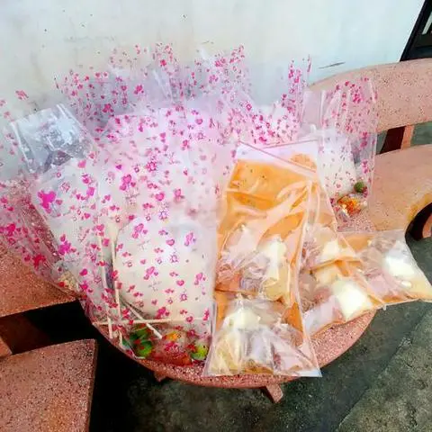 Hình ảnh Combo 1 trộn truyền thống + 1 bánh tráng trộn CHAY + 1 bịch muối tắc