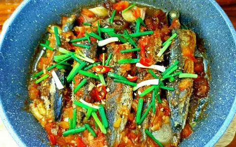 Hình ảnh Cá Nục Kho Cà