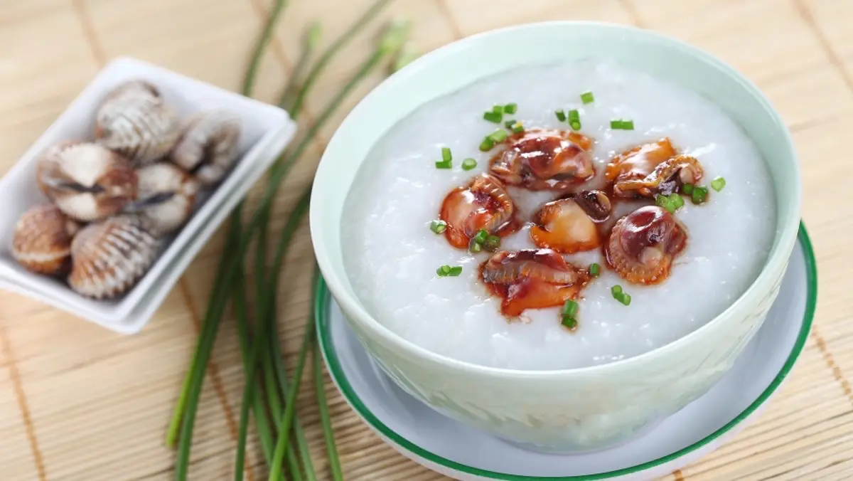 Hình ảnh Cháo sò huyết - Phần khổng lồ