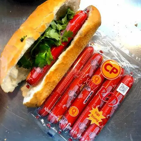 Hình ảnh Bánh mi xúc xích + chà bông