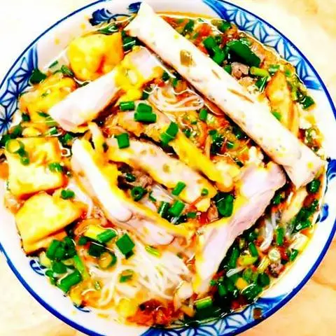 Hình ảnh Bún riêu giò tai